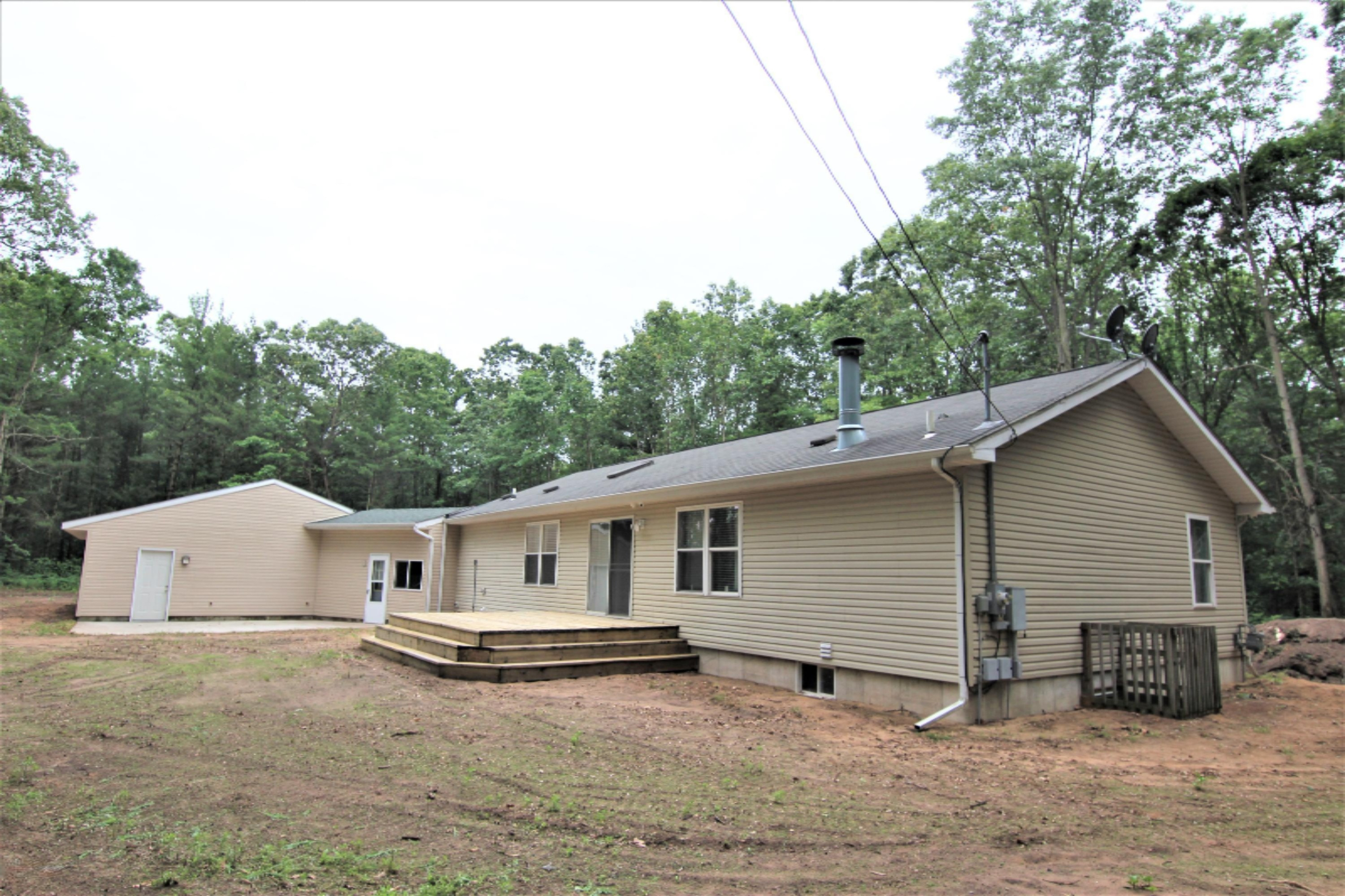 420 East River Road Muskegon, MI 49445 - Photo 35 of 41 Side and Back