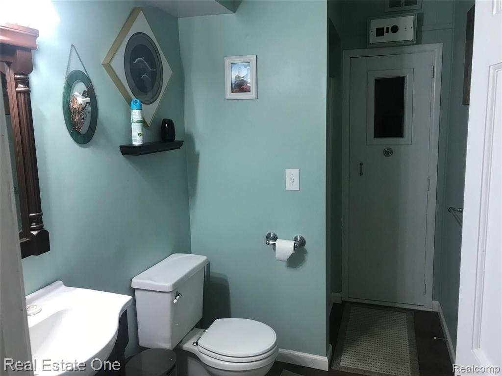 8259 Chilson Road Pinckney, MI 48169 - Photo 19 of 37