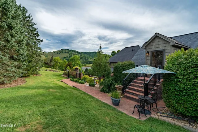 $899,985 | 194 Willow Brook Drive, Rosedale, VA 24280