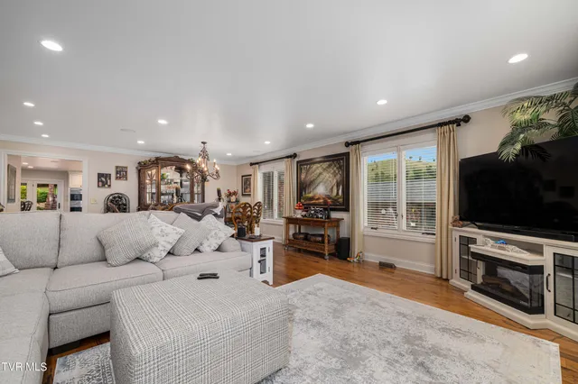 $899,985 | 194 Willow Brook Drive, Rosedale, VA 24280