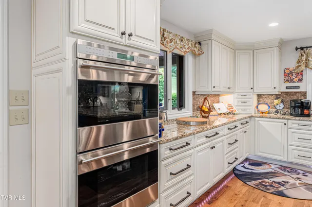 $899,985 | 194 Willow Brook Drive, Rosedale, VA 24280