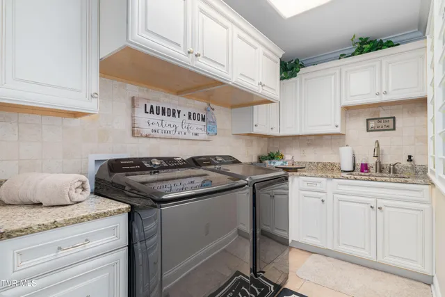 $899,985 | 194 Willow Brook Drive, Rosedale, VA 24280