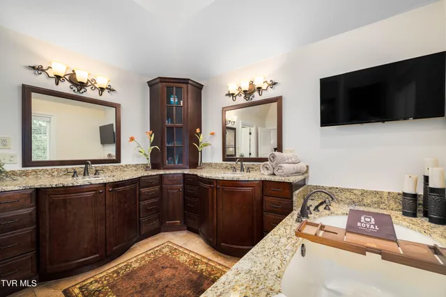 $899,985 | 194 Willow Brook Drive, Rosedale, VA 24280