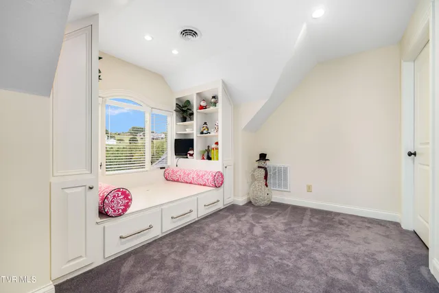 $899,985 | 194 Willow Brook Drive, Rosedale, VA 24280