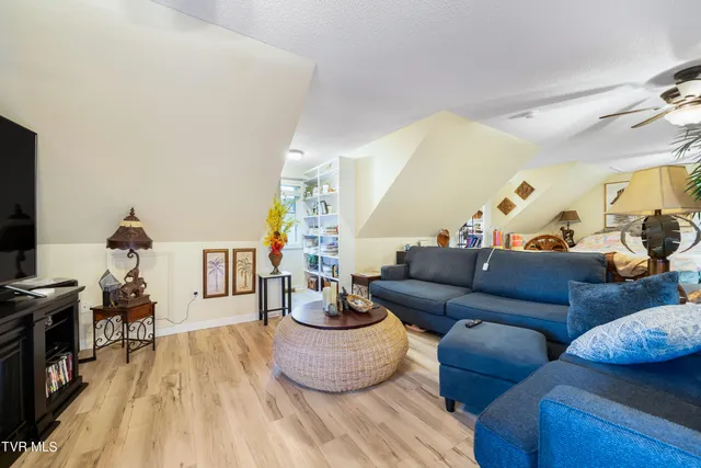 $899,985 | 194 Willow Brook Drive, Rosedale, VA 24280