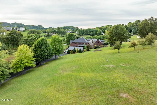 $899,985 | 194 Willow Brook Drive, Rosedale, VA 24280