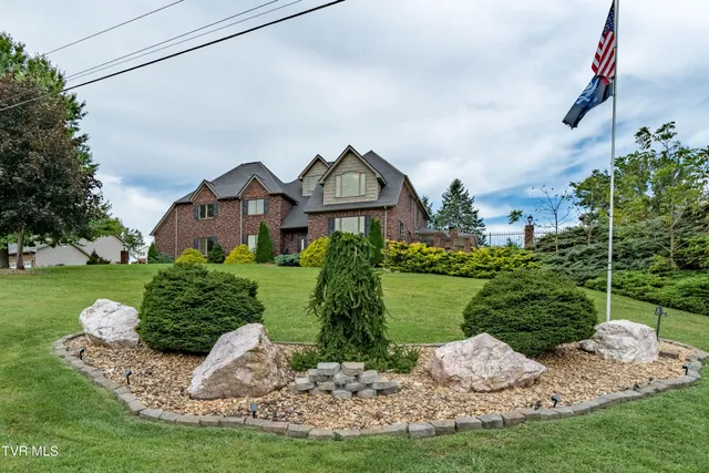 $899,985 | 194 Willow Brook Drive, Rosedale, VA 24280