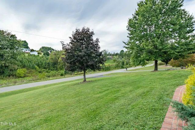 $899,985 | 194 Willow Brook Drive, Rosedale, VA 24280