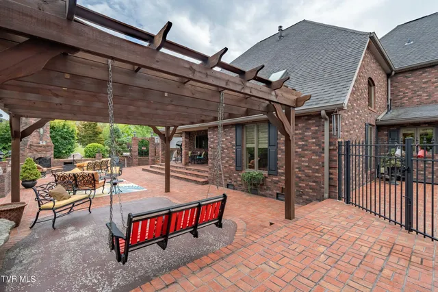 $899,985 | 194 Willow Brook Drive, Rosedale, VA 24280