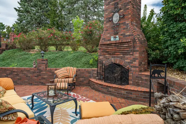 $899,985 | 194 Willow Brook Drive, Rosedale, VA 24280