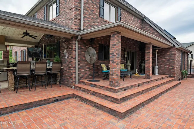 $899,985 | 194 Willow Brook Drive, Rosedale, VA 24280