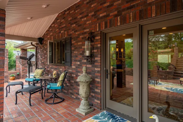 $899,985 | 194 Willow Brook Drive, Rosedale, VA 24280