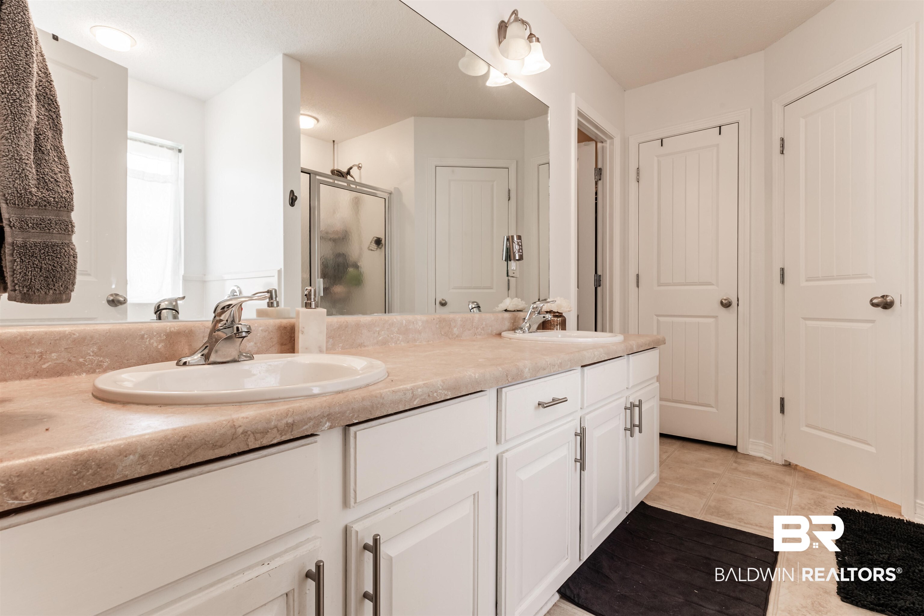 8924 Spring Grove North Mobile, AL 36695 - Photo 21 of 38 Master Bath