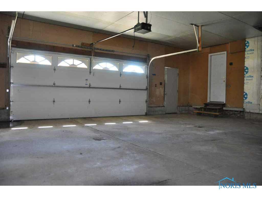 2828 Port Clinton Road Fremont, OH 43420 - Photo 18 of 20 Garage (Interior).