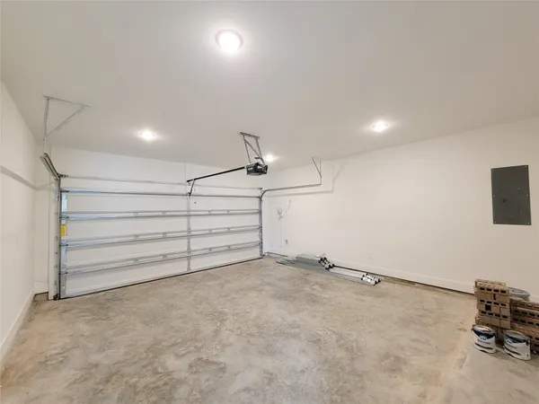 $2,500 | 10058 Rosette Drive, Iowa Colony, TX 77583