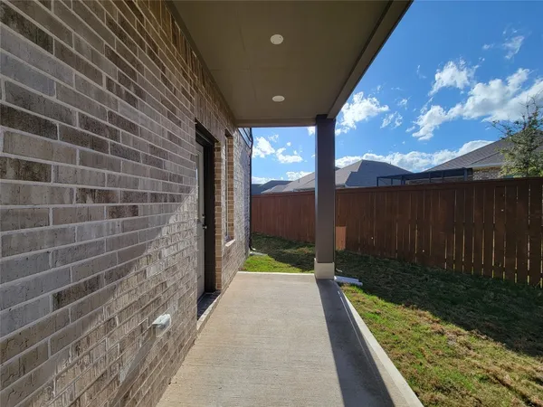 $2,500 | 10058 Rosette Drive, Iowa Colony, TX 77583