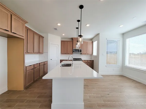 $2,500 | 10058 Rosette Drive, Iowa Colony, TX 77583