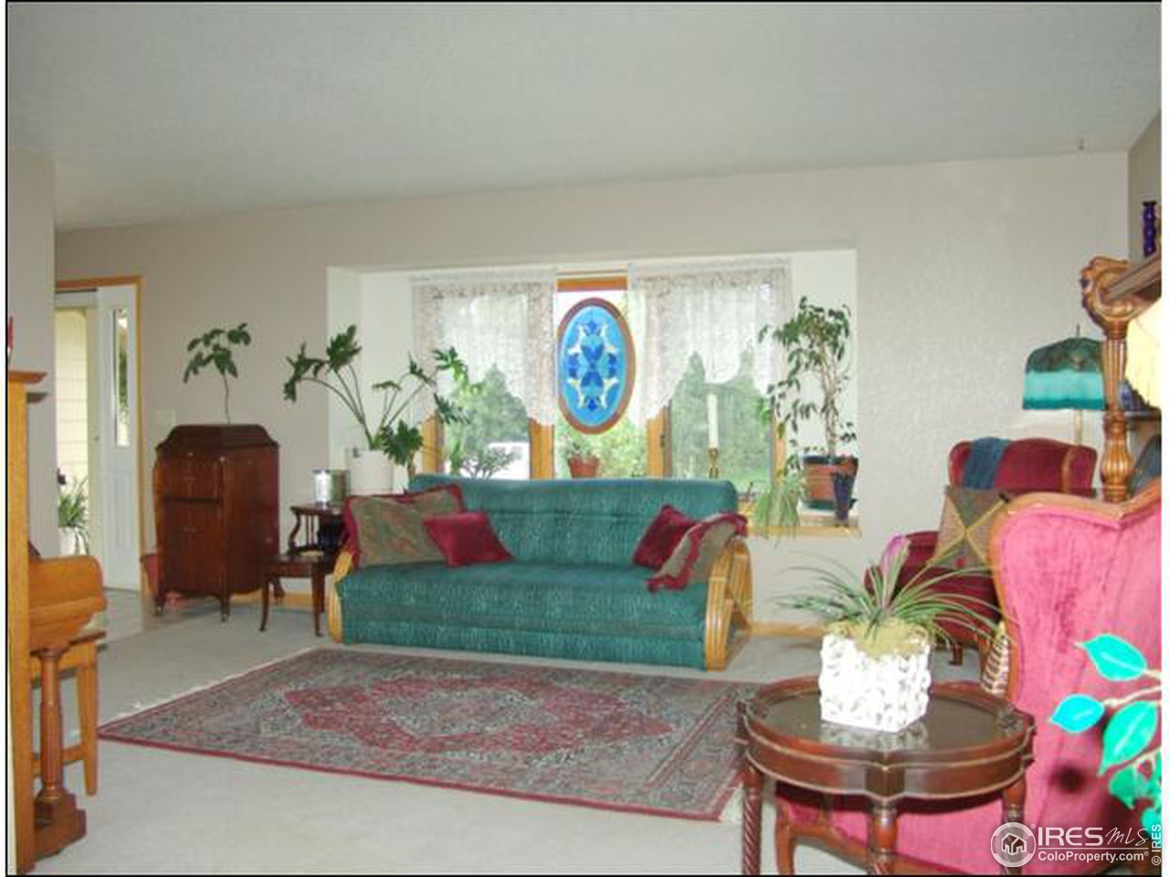 2836 Antelope Road Fort Collins, CO 80525 - Photo 3 of 18 Living room