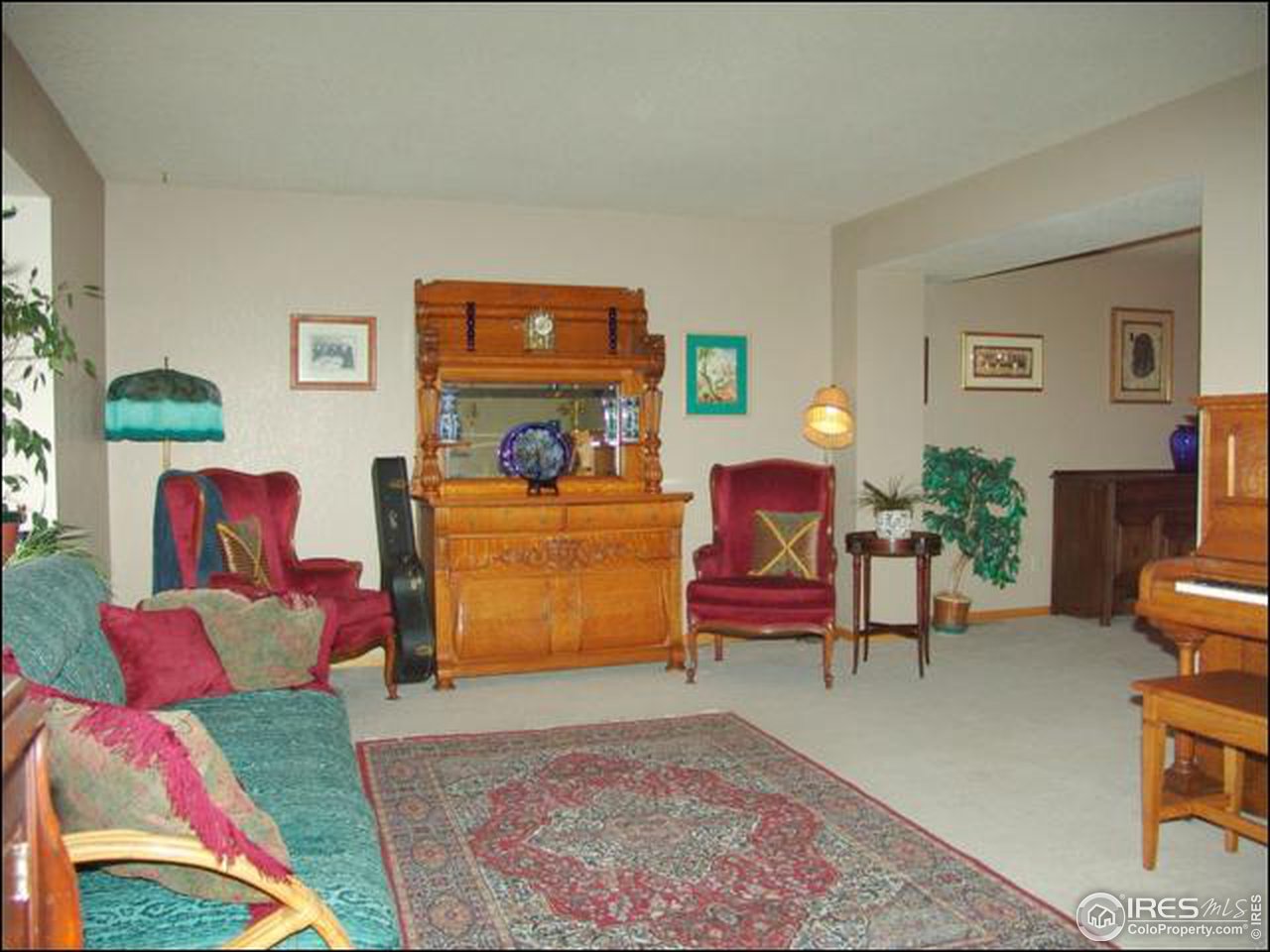 2836 Antelope Road Fort Collins, CO 80525 - Photo 4 of 18 Living room