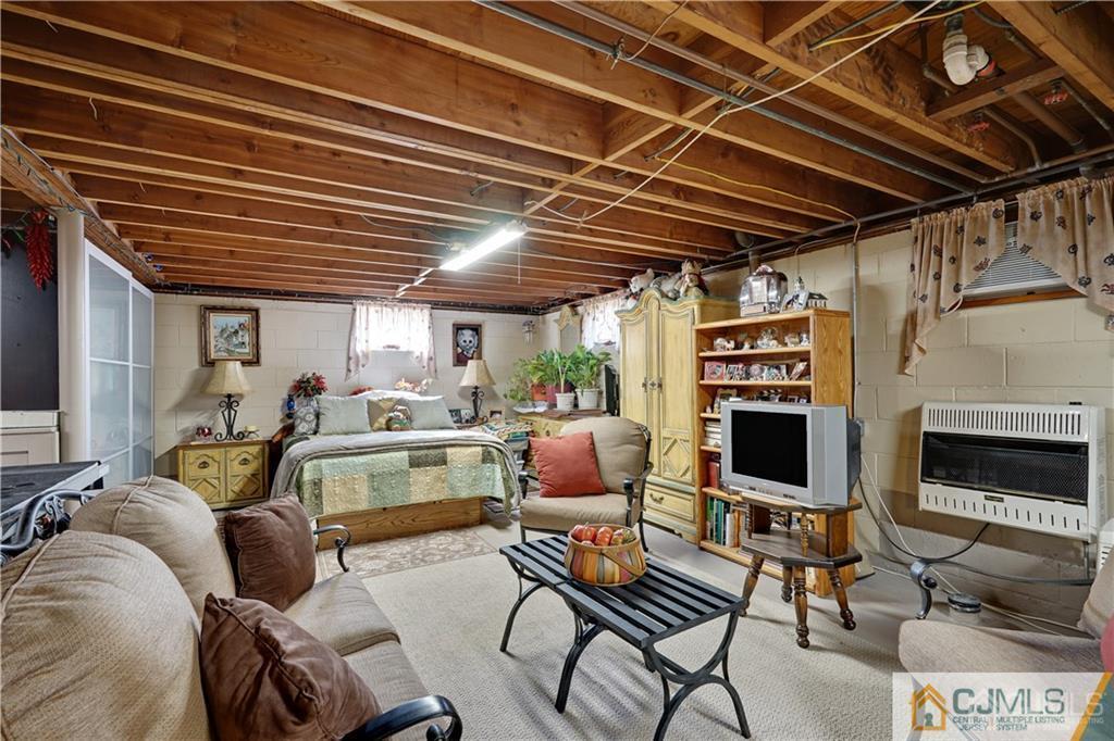 1344 Omaha Road North Brunswick, NJ 08902 - Photo 17 of 25 Gallery Image 17