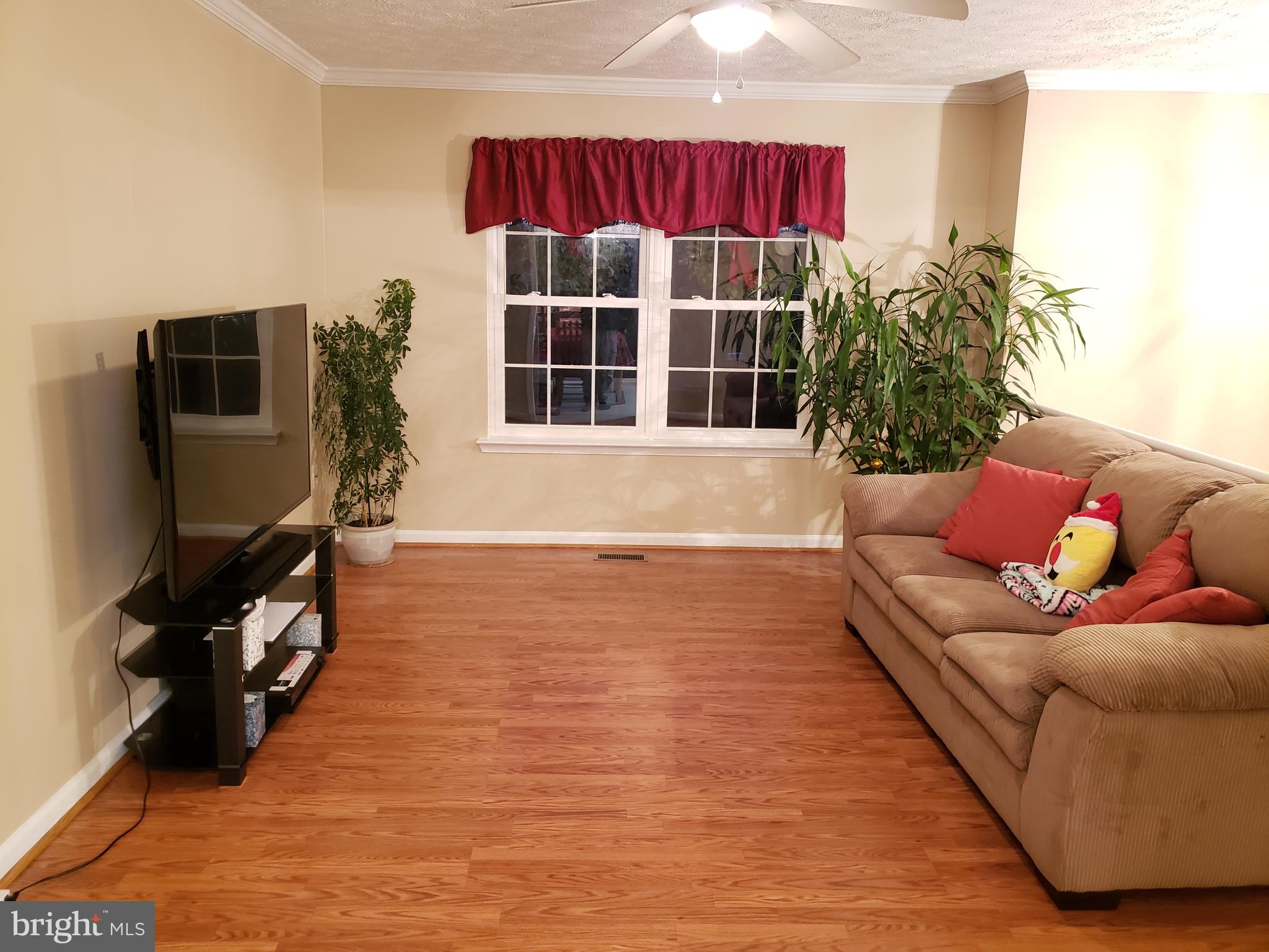 35 Buck Road Stafford, VA 22556 - Photo 3 of 14 FAMILY ROOM 2
