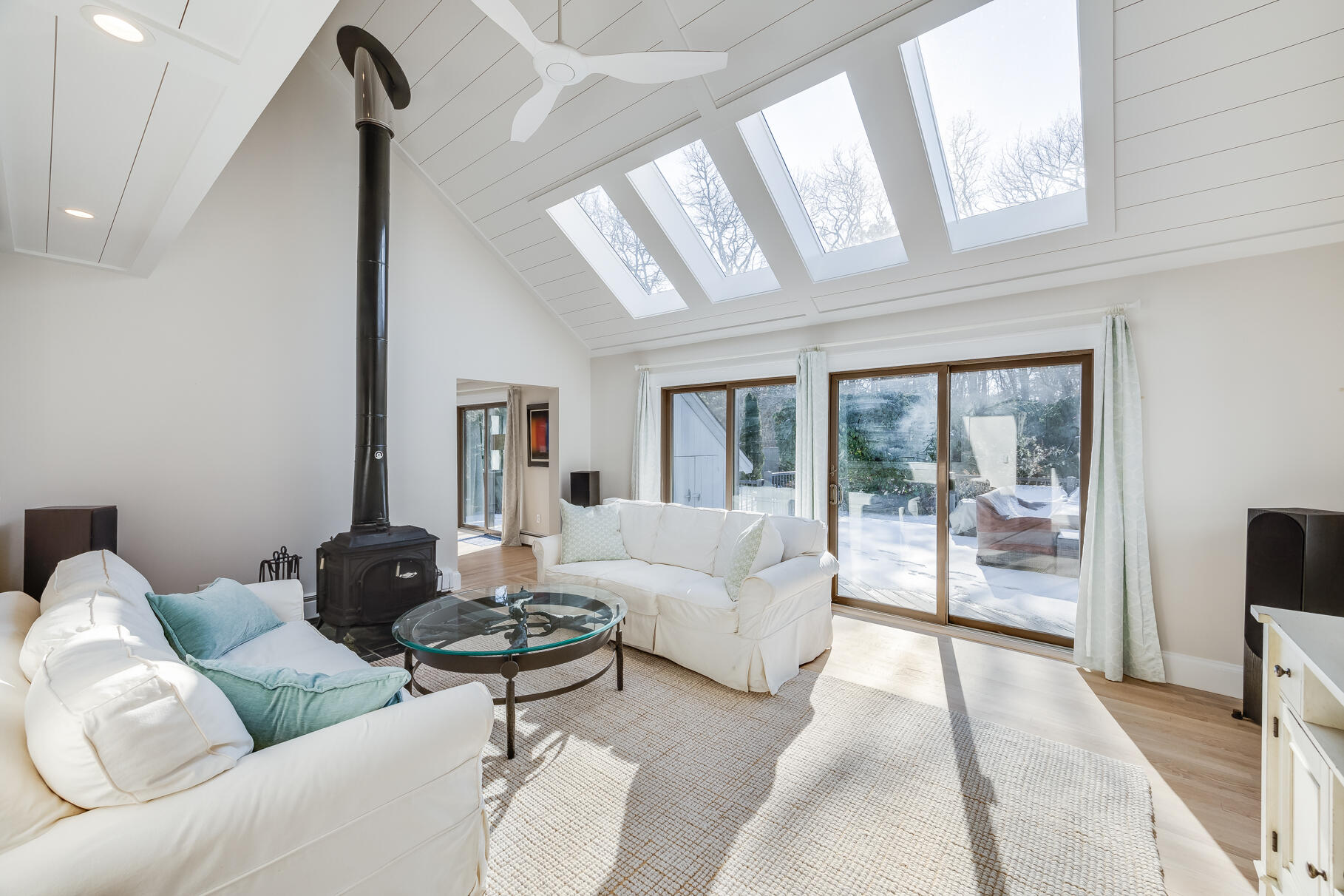 441 Scraggy Neck Road Cataumet, MA 02534 - Photo 3 of 48 3