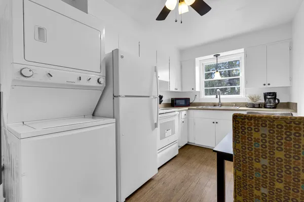 $1,075 | 305 Connell Street, Unit B, Springfield, TN 37172