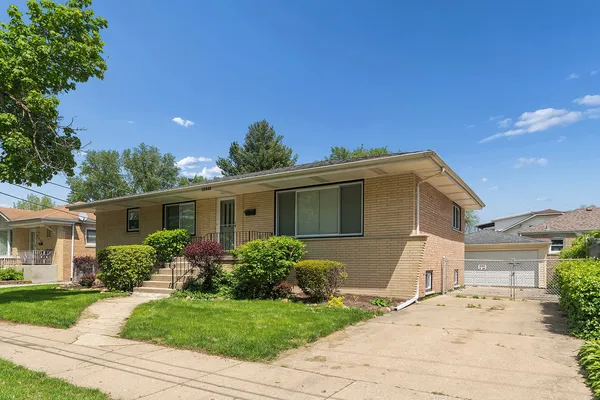 $489,000 | 10849 South Christiana Avenue, Chicago, IL 60655