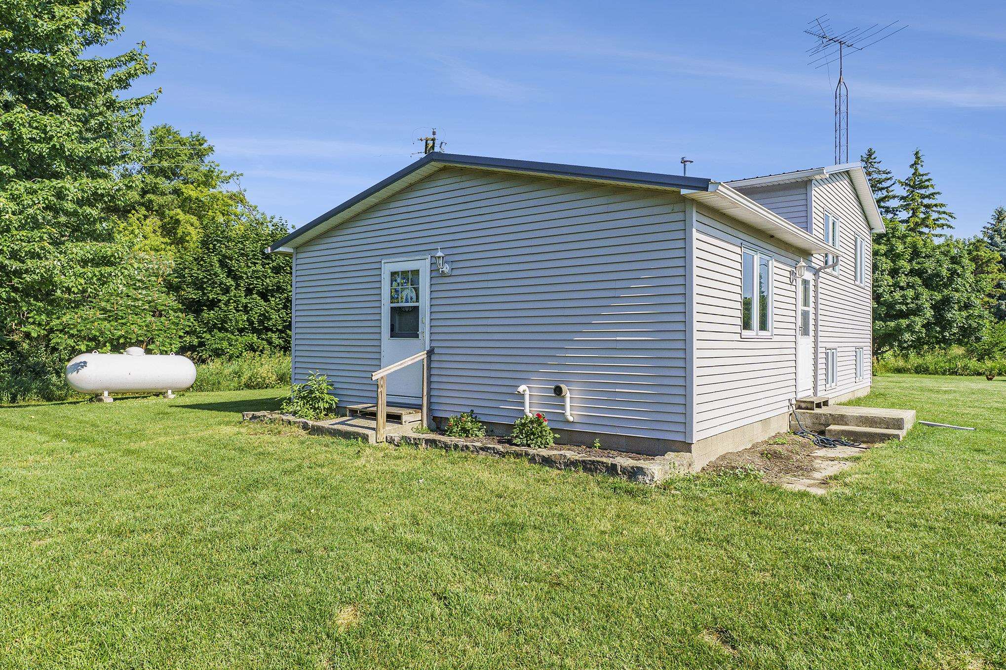 11184 Kilmanagh Road Sebewaing, MI 48759 - Photo 4 of 28