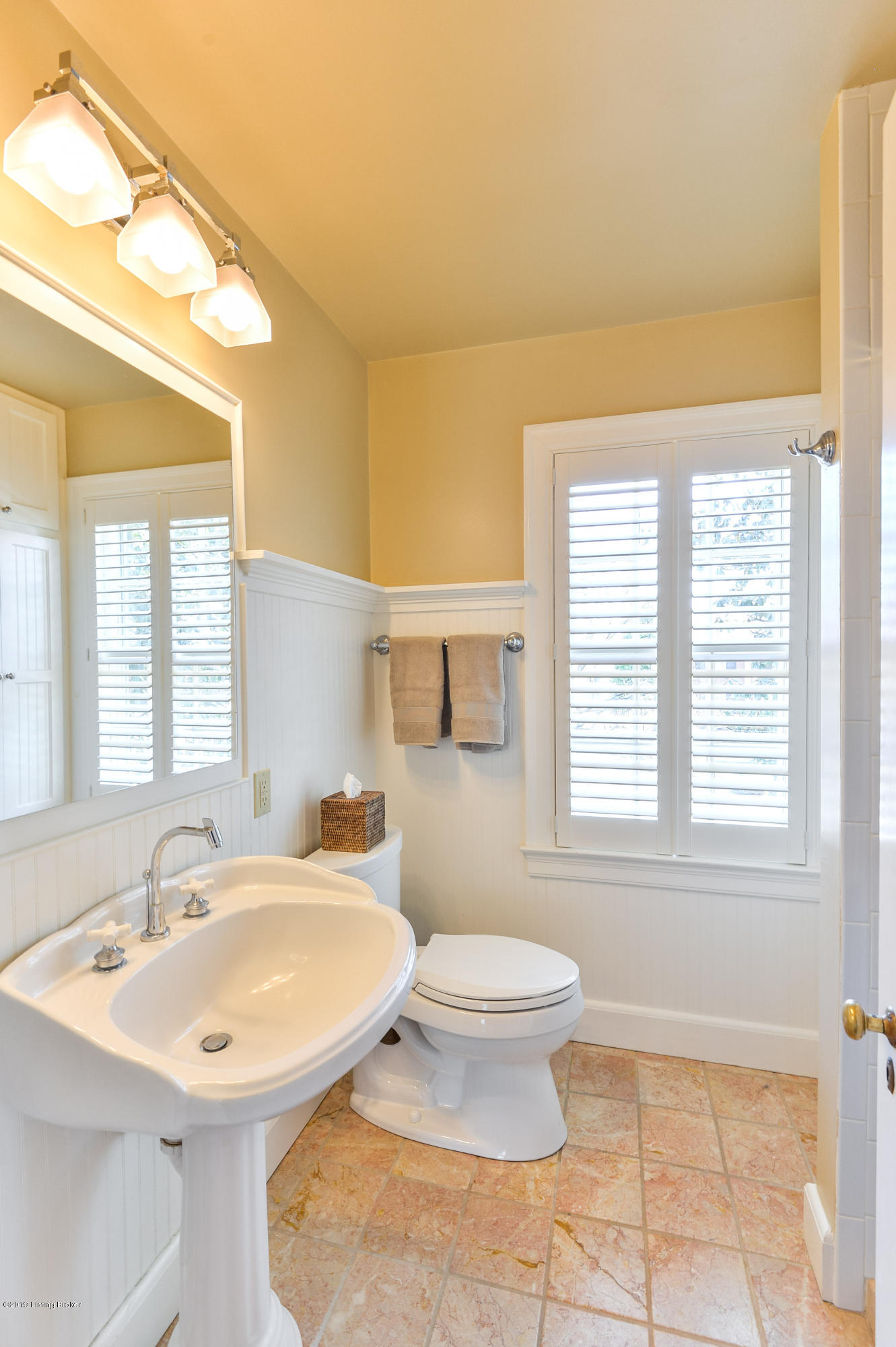 658 Upland Road Louisville, KY 40206 - Photo 33 of 49 040 LSIR 20190306 1041