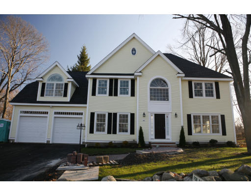 68 Spring Street Shrewsbury, MA 01545 - Photo 1 of 13 Gallery Image 1