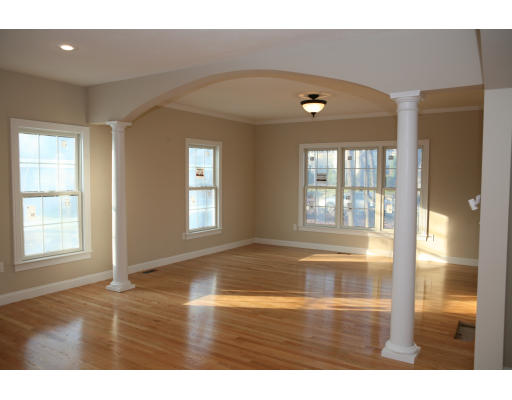 68 Spring Street Shrewsbury, MA 01545 - Photo 2 of 13 Gallery Image 2