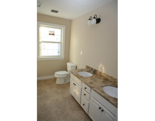68 Spring Street Shrewsbury, MA 01545 - Photo 10 of 13 Gallery Image 10