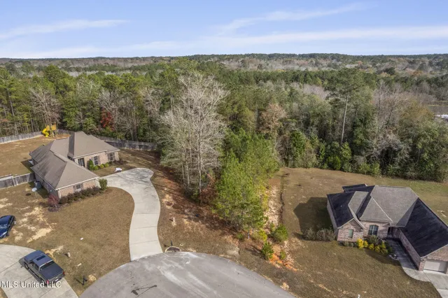 $25,000 | 108 Creedmoor, Hattiesburg, MS 39402