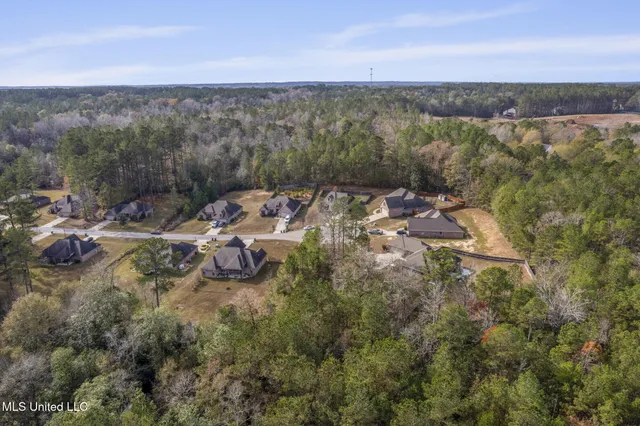 $25,000 | 108 Creedmoor, Hattiesburg, MS 39402