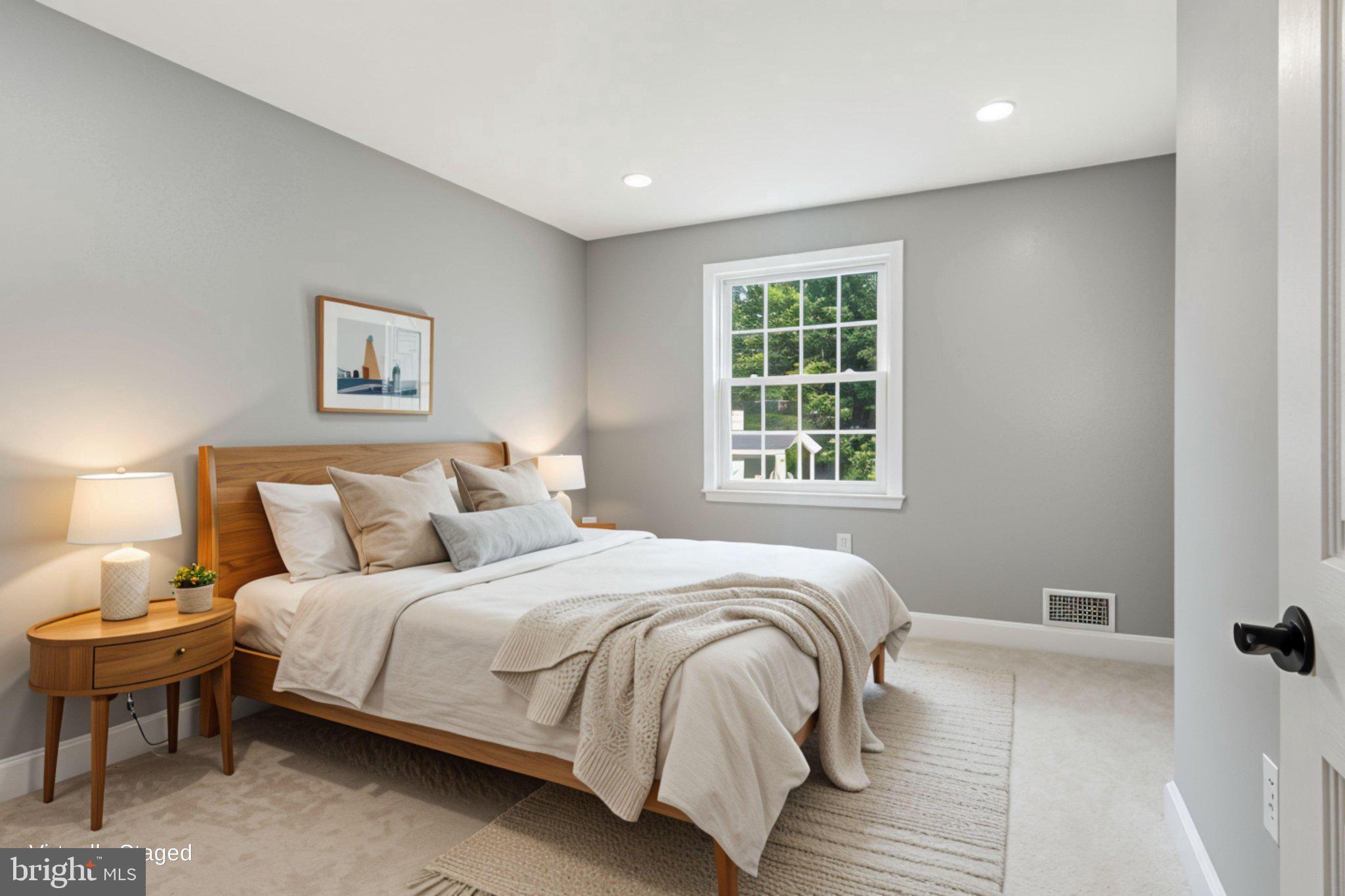 9024 Brook Ford Road Burke, VA 22015 - Photo 20 of 40 Upper level middle bredroom virtually staged