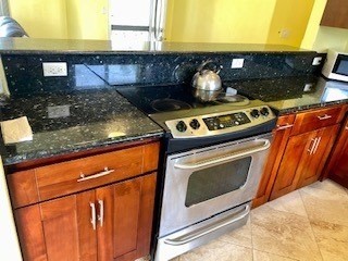 18-7856 Kaniela Road Mountain View, HI 96771 - Photo 5 of 30 a close view of stove