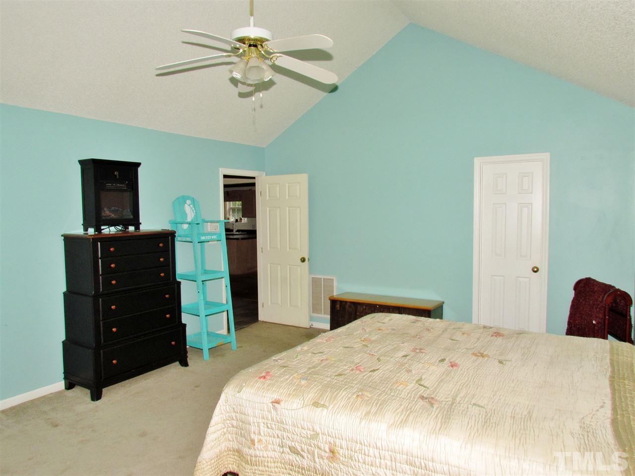 10112 Covered Bridge Road Zebulon, NC 27597 - Photo 12 of 25 Gallery Image 12