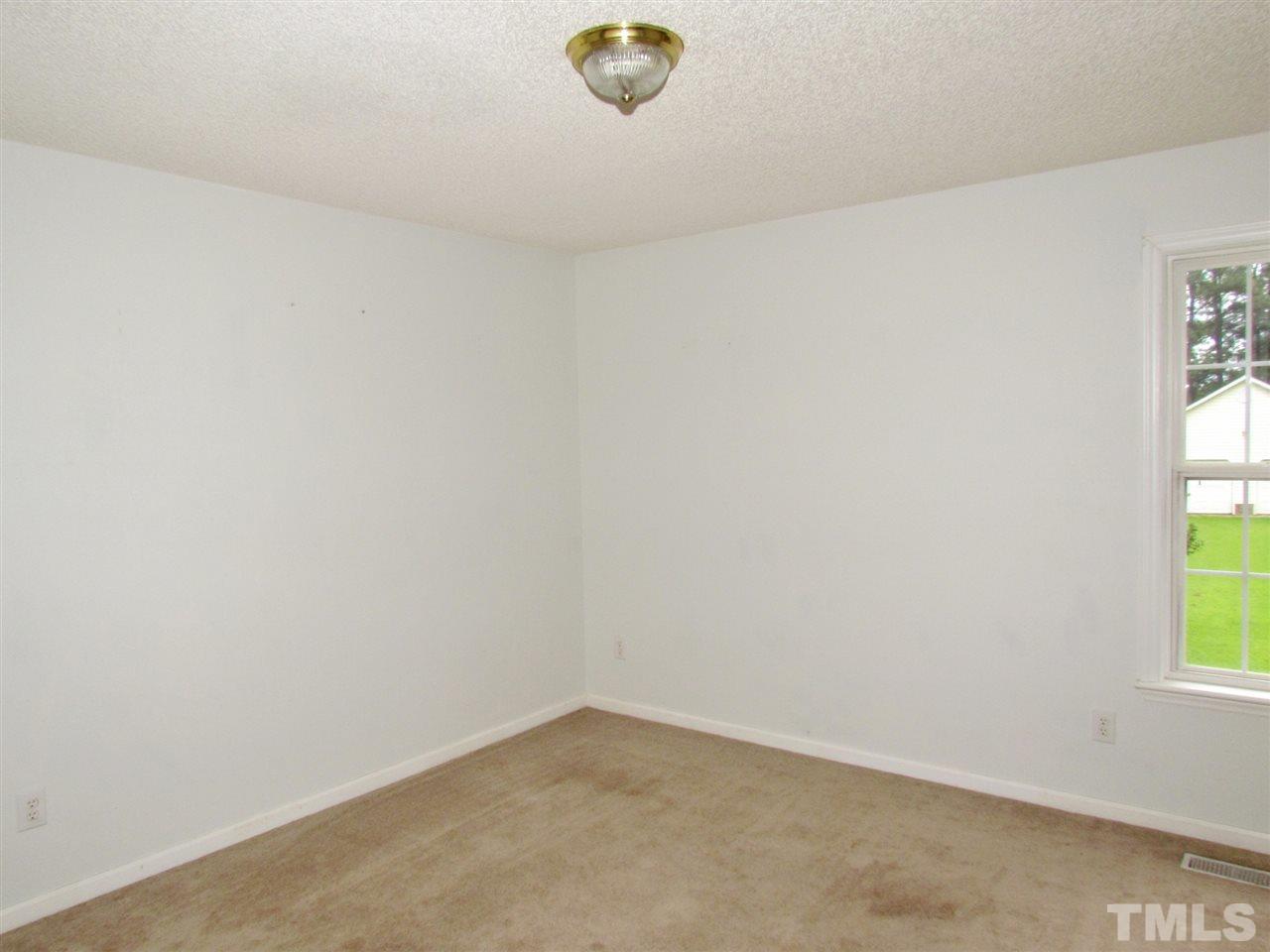 10112 Covered Bridge Road Zebulon, NC 27597 - Photo 17 of 25 Gallery Image 17