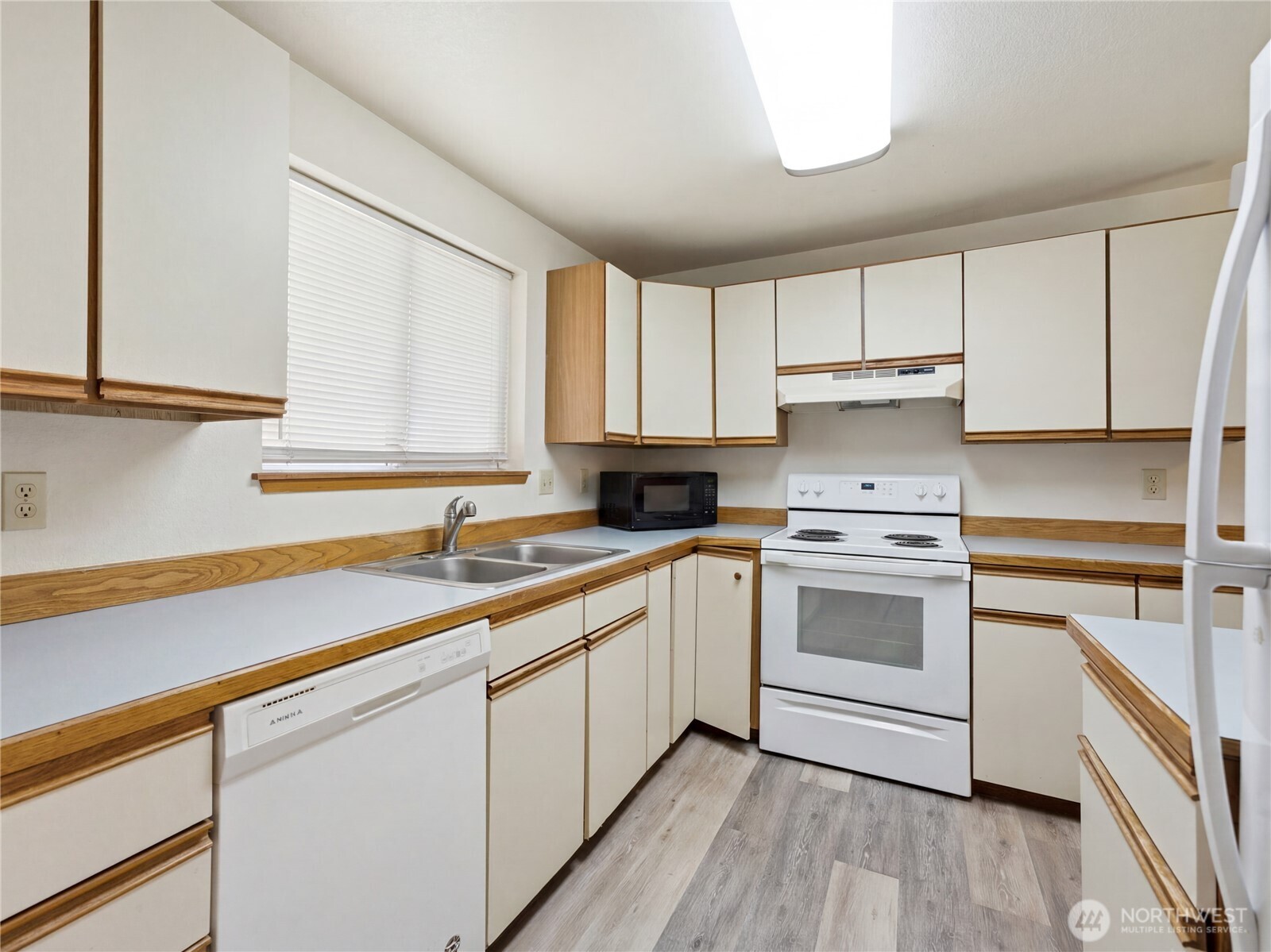 1321 Maple Street, Unit A Wenatchee, WA 98801 - Photo 20 of 33