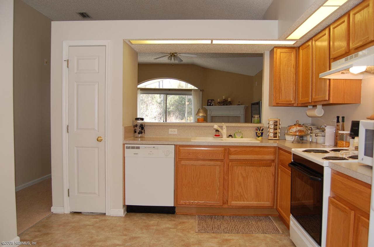 1128 Creeks Ridge Road Jacksonville, FL 32225 - Photo 6 of 16 KITCHEN