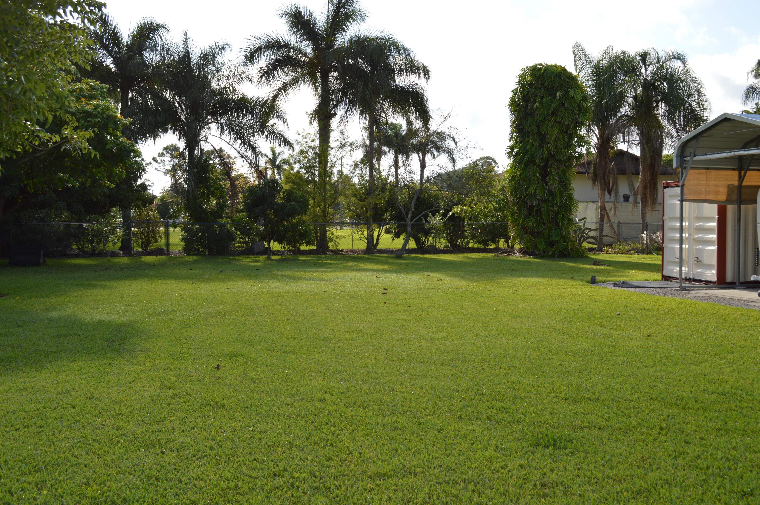 81 Akron Road Lake Worth, FL 33467 - Photo 8 of 10 DSC_0018