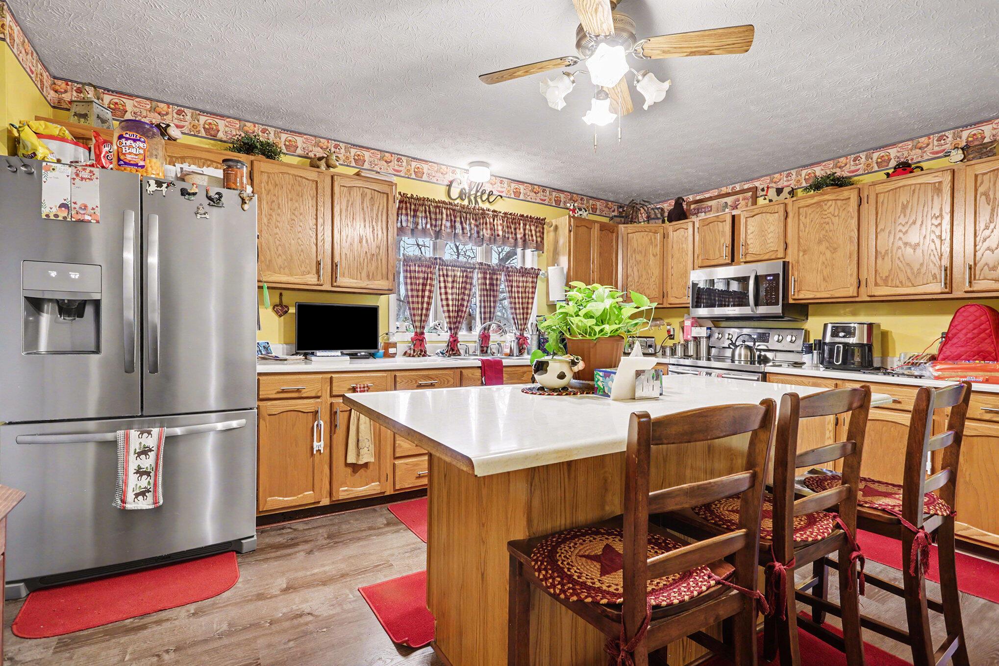 2933 Cattail Road Chillicothe, OH 45601 - Photo 9 of 28 009_file_897