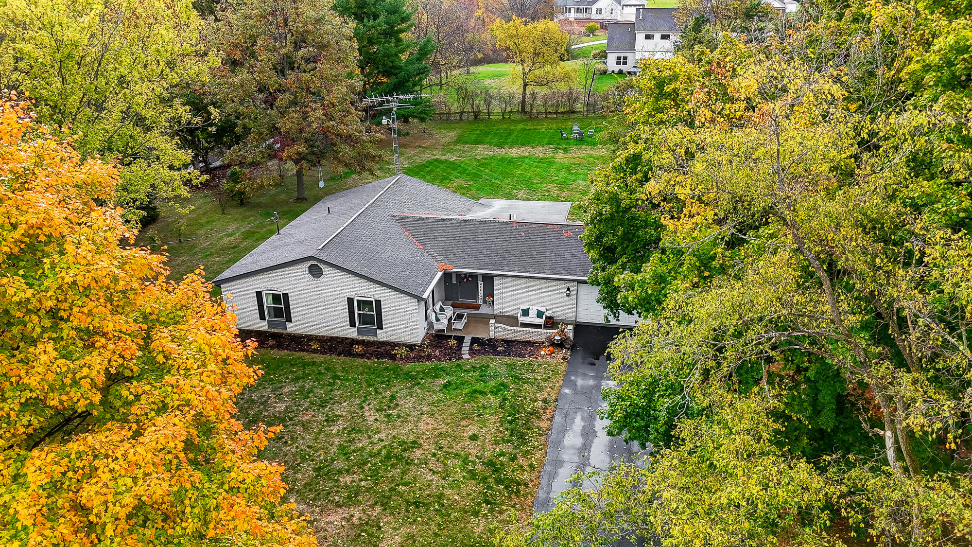 4659 East County Line Road Springfield, OH 45502 - Photo 2 of 44