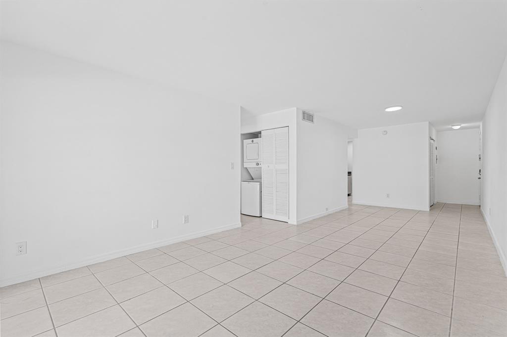9225 Southwest 87th Avenue, Unit A7 Miami, FL 33176 - Photo 16 of 35