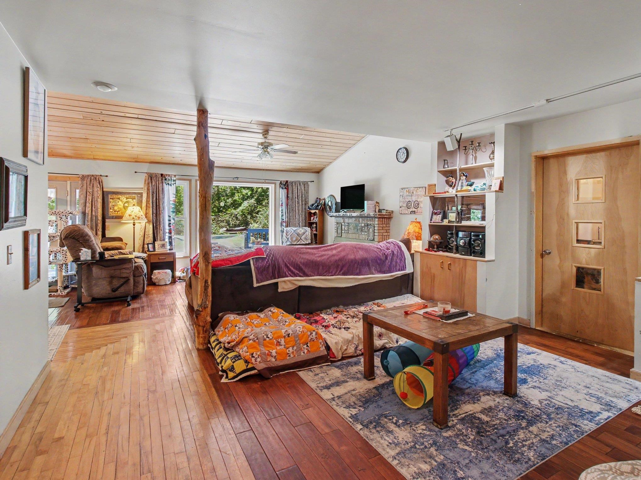 10212 East 48 Road Cadillac, MI 49601 - Photo 7 of 38