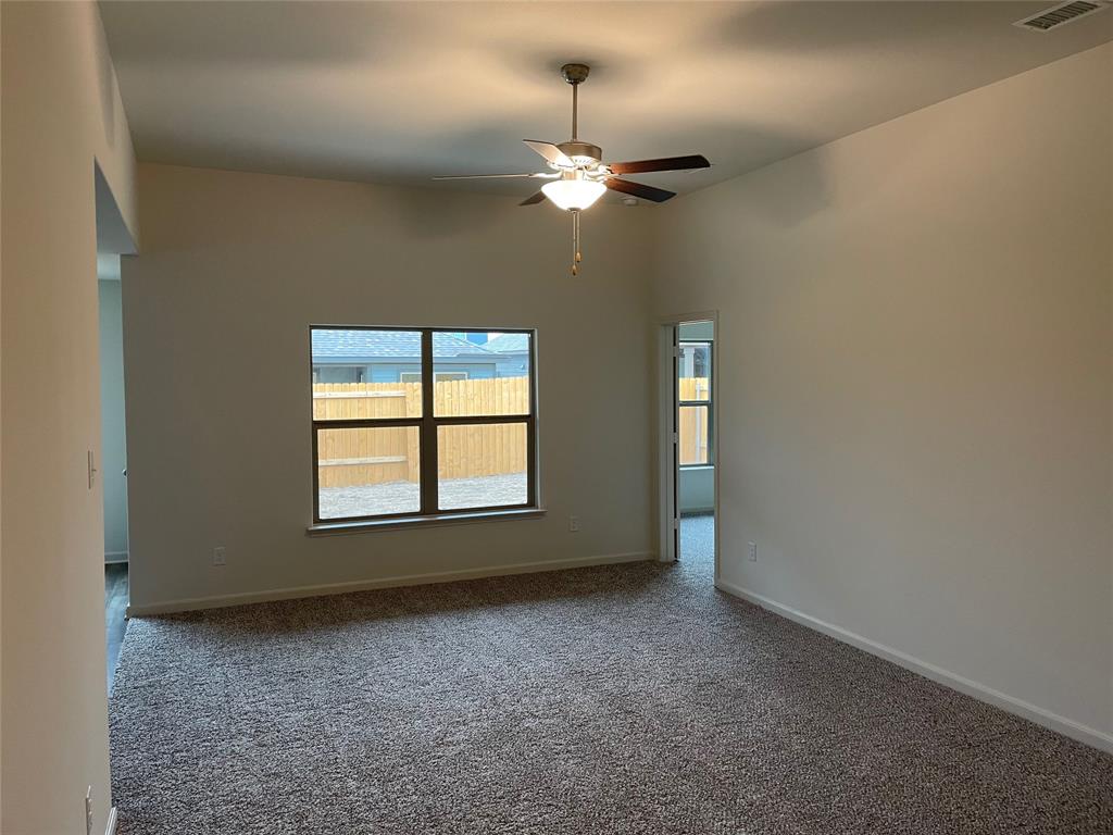 13613 Mineral Road Ponder, TX 76259 - Photo 4 of 20