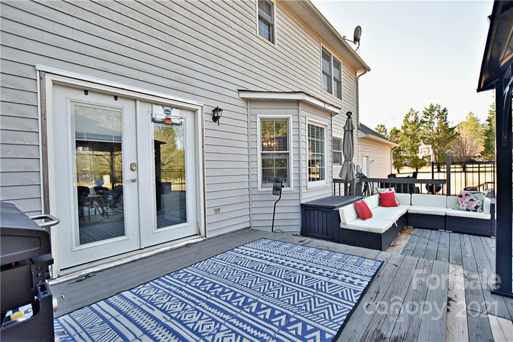 2984 Timber Ridge Lane Rock Hill, SC 29732 - Photo 26 of 32 a view of a balcony with dining area