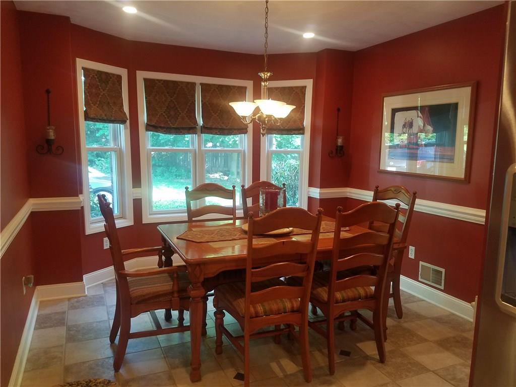 2092 Baughman Road Jeannette, PA 15644 - Photo 6 of 25 SPACIOUS EAT-IN-KITCHEN!