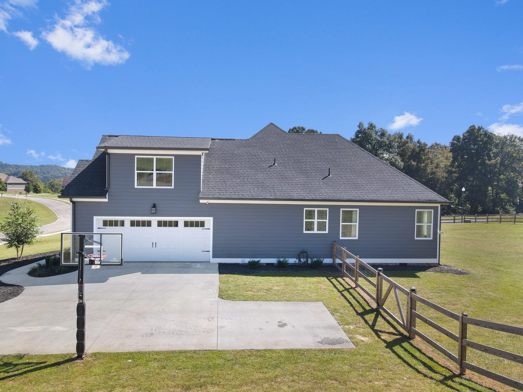 253 Rochelle Circle Northeast Charleston, TN 37310 - Photo 5 of 68 Gallery Image 5
